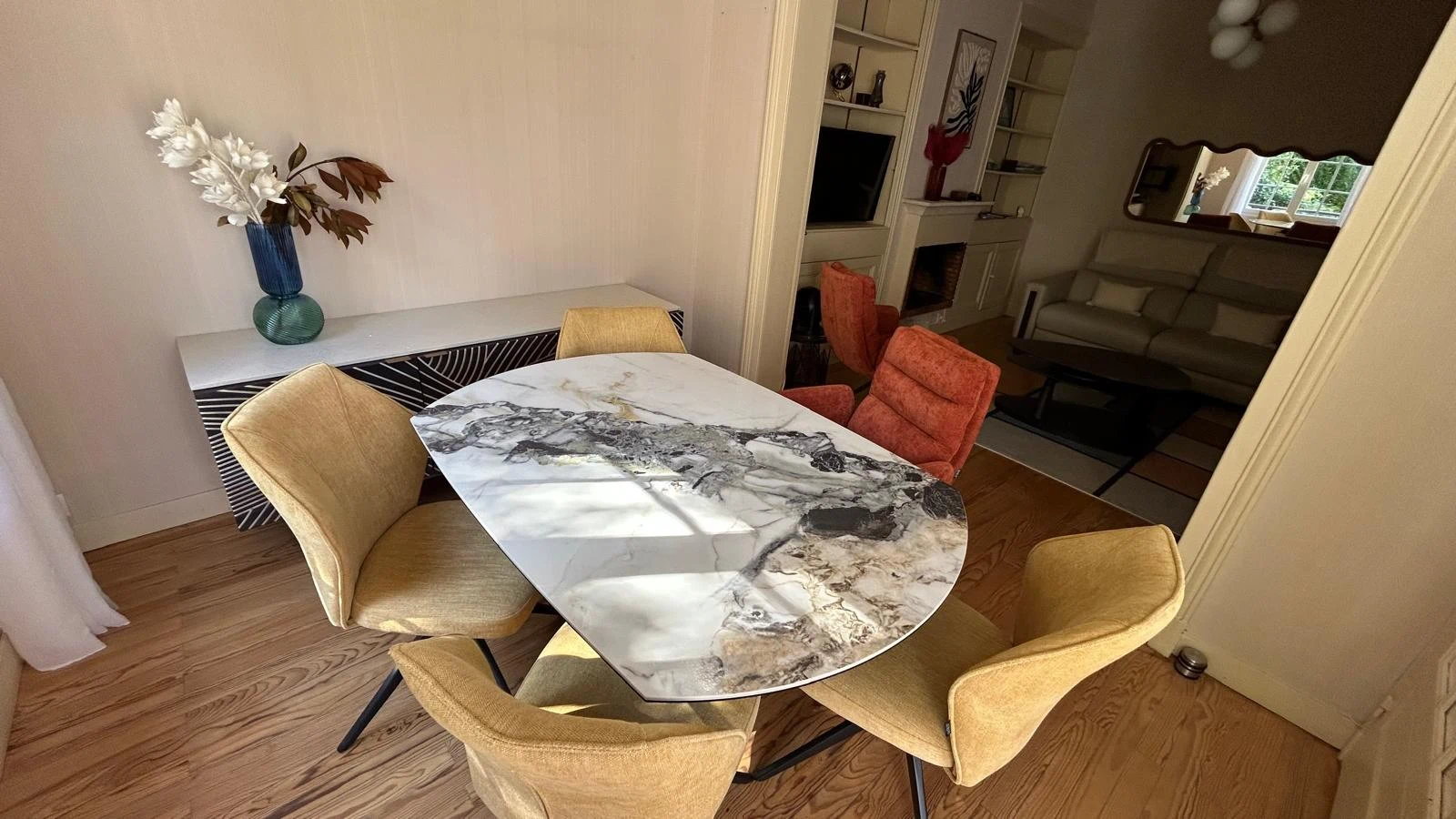 Salle à manger après décoration intérieure, mobilier neuf, atelier DCRI Le Havre
